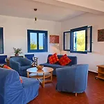 Daisy Villa *