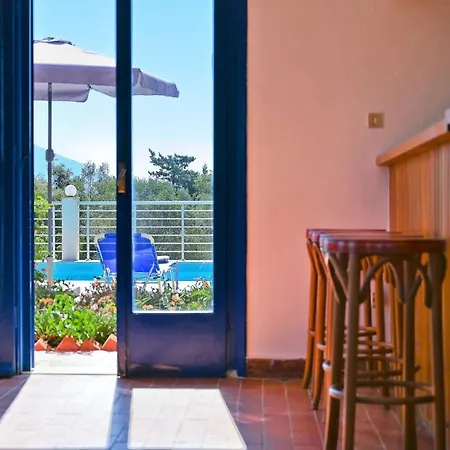 Daisy Villa *