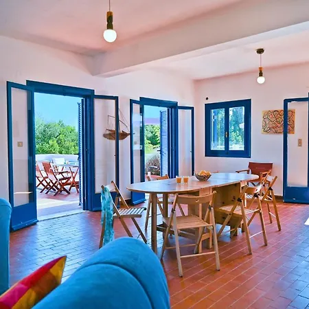 Daisy Villa *